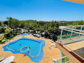 Familiar con Piscina y Parking